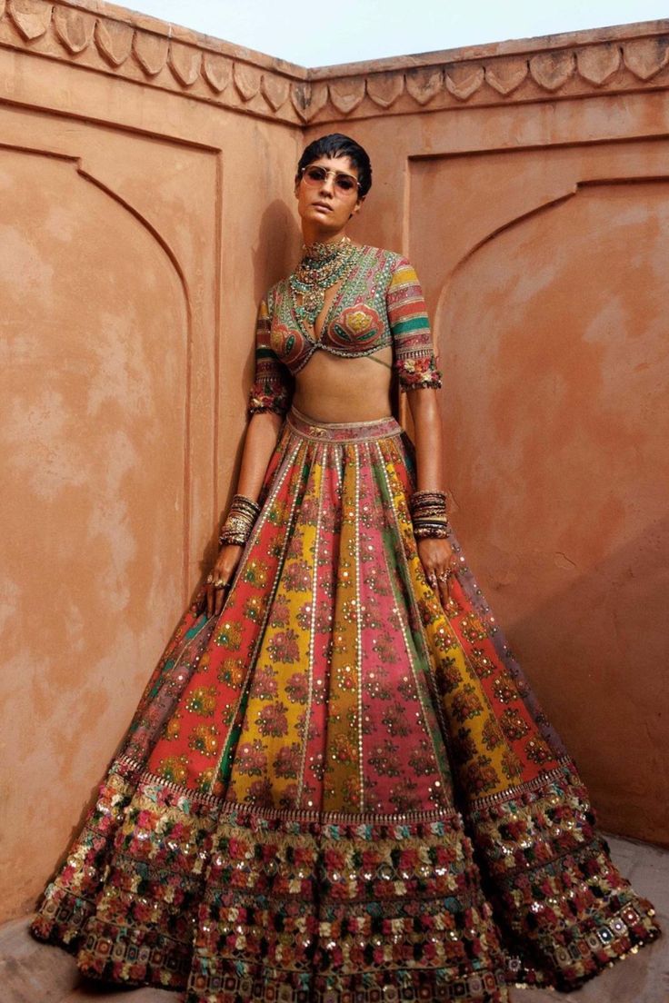 Sabyasachis Heritage Bridal Collection Pictures Including Katrina S Lehenga Stile Divino